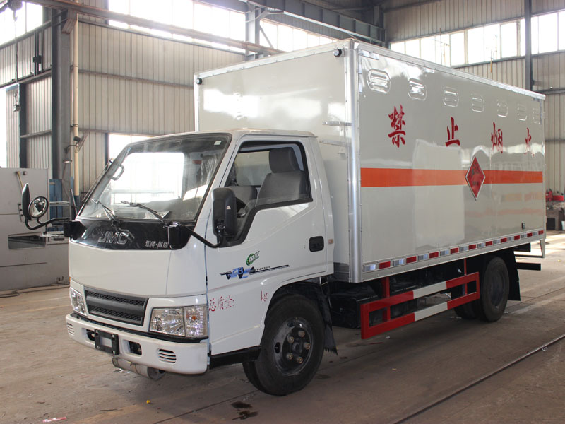 江鈴4米2(藍(lán)牌)雜項危險品廂式車